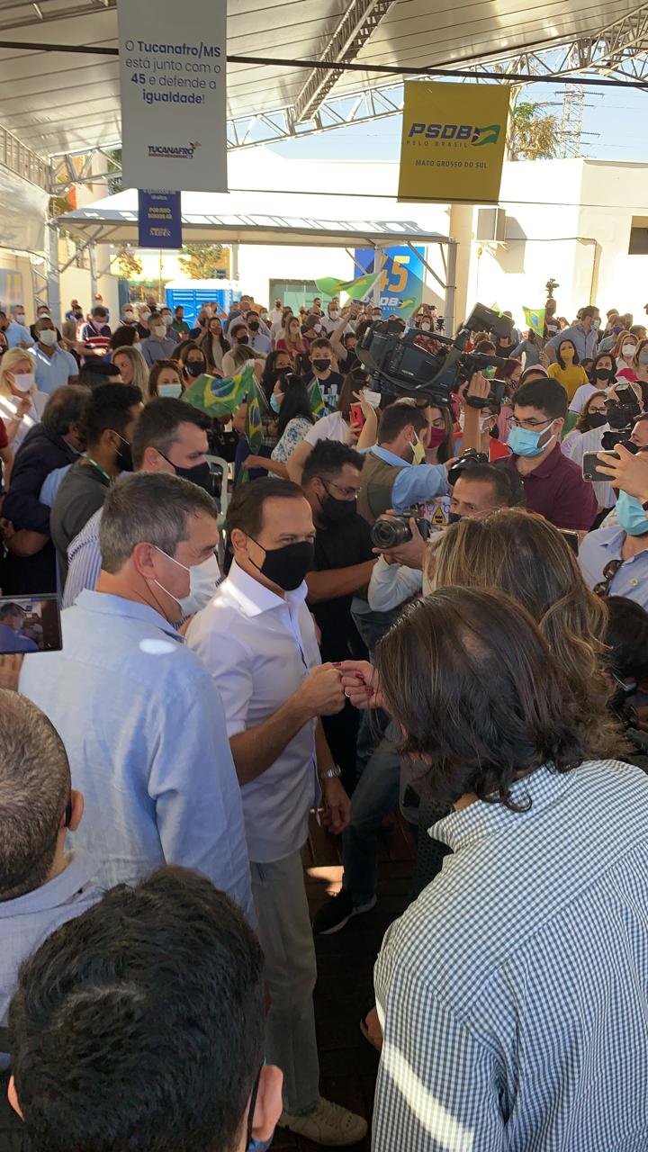 No momento, você está visualizando João Dória é recepcionado em Campo Grande em encontro do PSDB