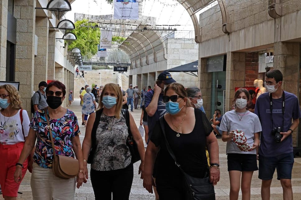 No momento, você está visualizando Aumento de casos de Covid-19 em Israel traz novas restrições