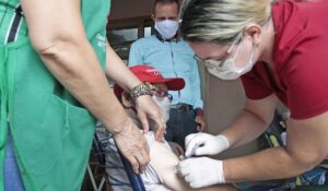 Leia mais sobre o artigo MS é o 1º do país a vacinar 90% da população acima de 18 anos com pelo menos uma dose