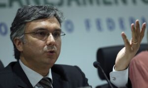 Leia mais sobre o artigo Auxílio Brasil de R$ 400 depende da aprovação da PEC dos Precatórios