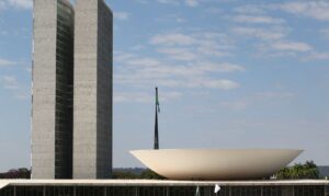 Leia mais sobre o artigo CÂMARA: Especialistas defendem metas mais ambiciosas para COP26