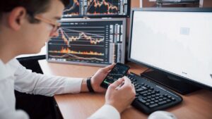 Leia mais sobre o artigo Copom eleva juros básicos da economia para 6,25% ao ano