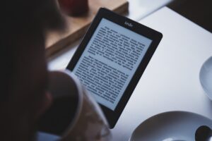 Leia mais sobre o artigo E-book gratuito da USP traz guias para aprender novos idiomas