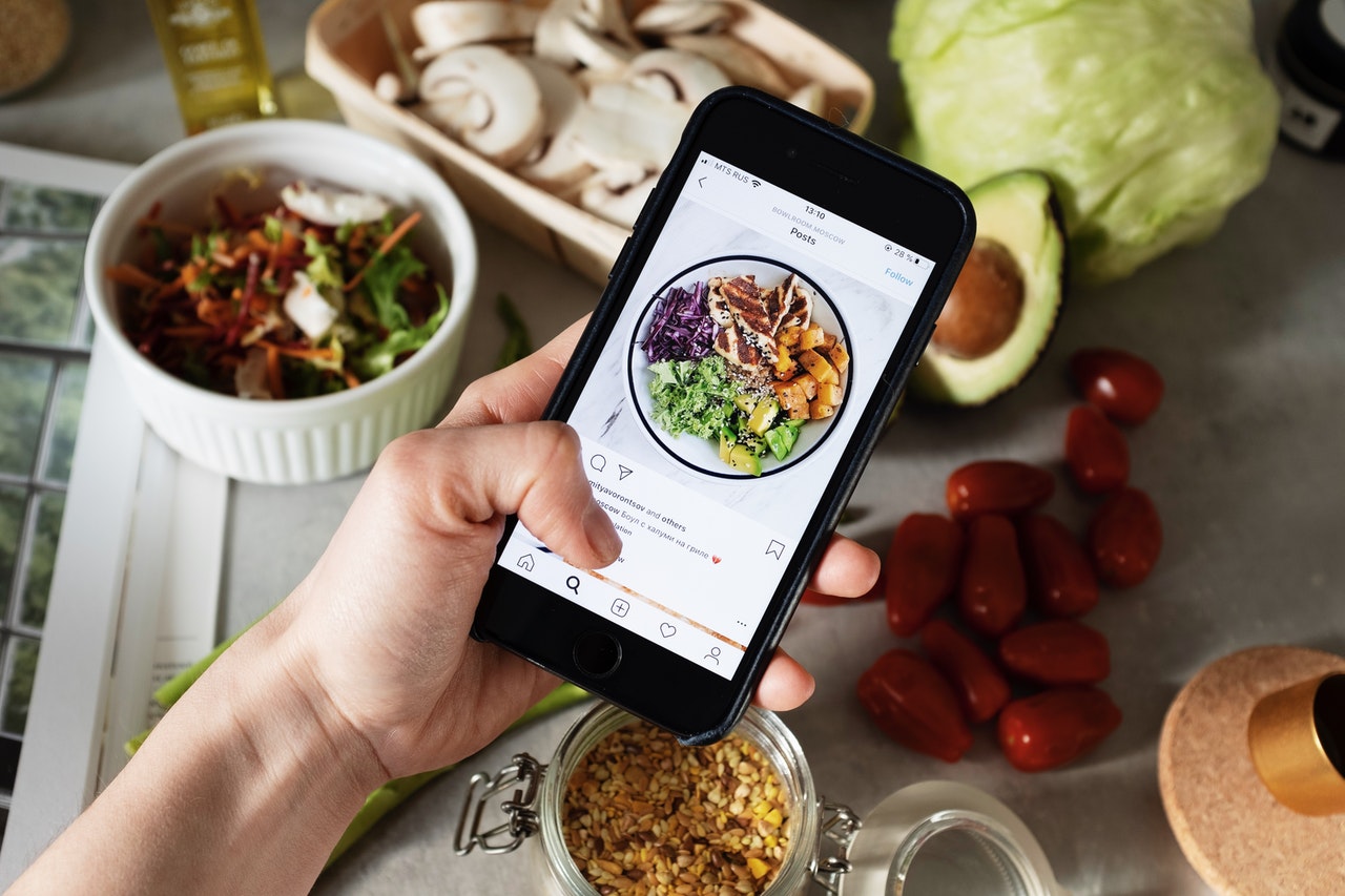 No momento, você está visualizando INSTAGRAM SHOPPING: Como colocar preço nas fotos de produtos