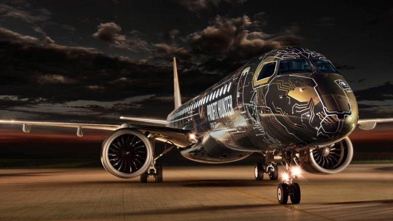 No momento, você está visualizando Embraer apresenta E195-E2, jato comercial “mais eficiente e sustentável”