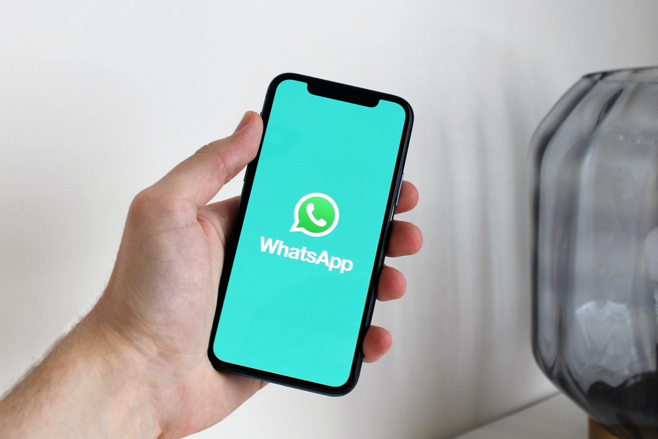No momento, você está visualizando 6 dicas para ‘limpar’ o WhatsApp e liberar espaço no celular
