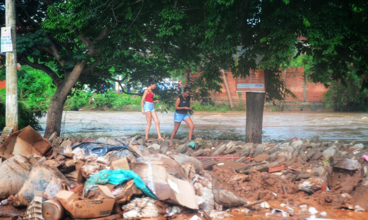 No momento, você está visualizando Cemig parcelará contas atrasadas de atingidos pelas chuvas em Minas