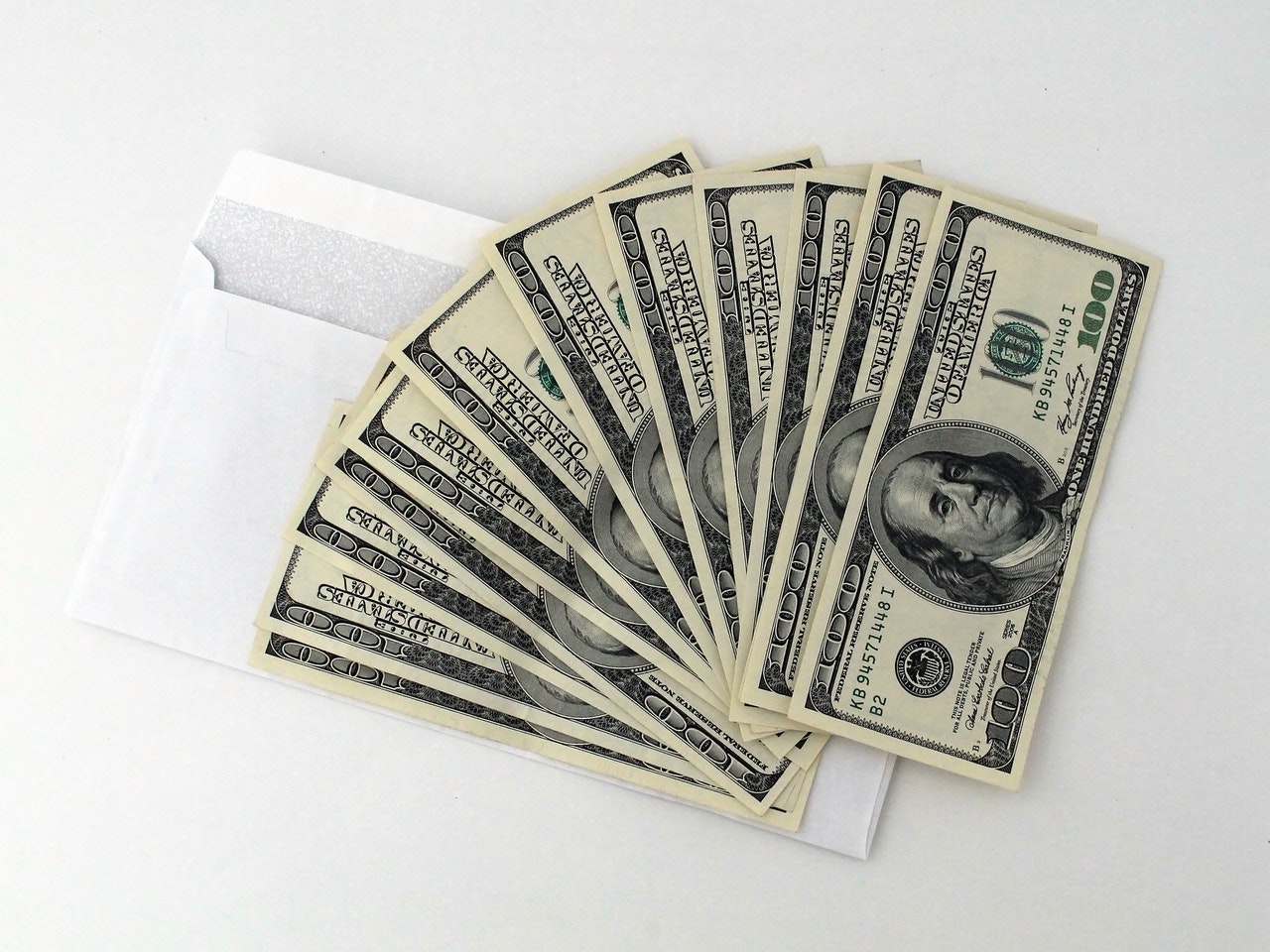 No momento, você está visualizando Dólar ultrapassou os R$ 5,70 após discurso mais duro do Fed