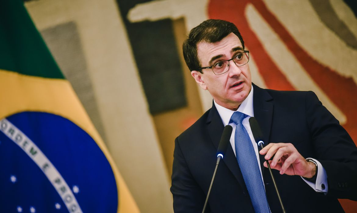 No momento, você está visualizando Liderança do Brasil em vacinas beneficiará vizinhos, avalia ministro