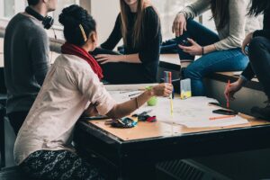 Leia mais sobre o artigo Mulheres na tecnologia: índice de presença feminina no setor cresce