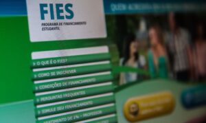 Leia mais sobre o artigo Renegociação do Fies pode atender mais de 1 milhão de estudantes