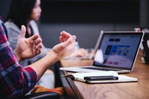 Leia mais sobre o artigo CURSOS DO SENAI: Todos gratuitos e online, confira opções e como se inscrever