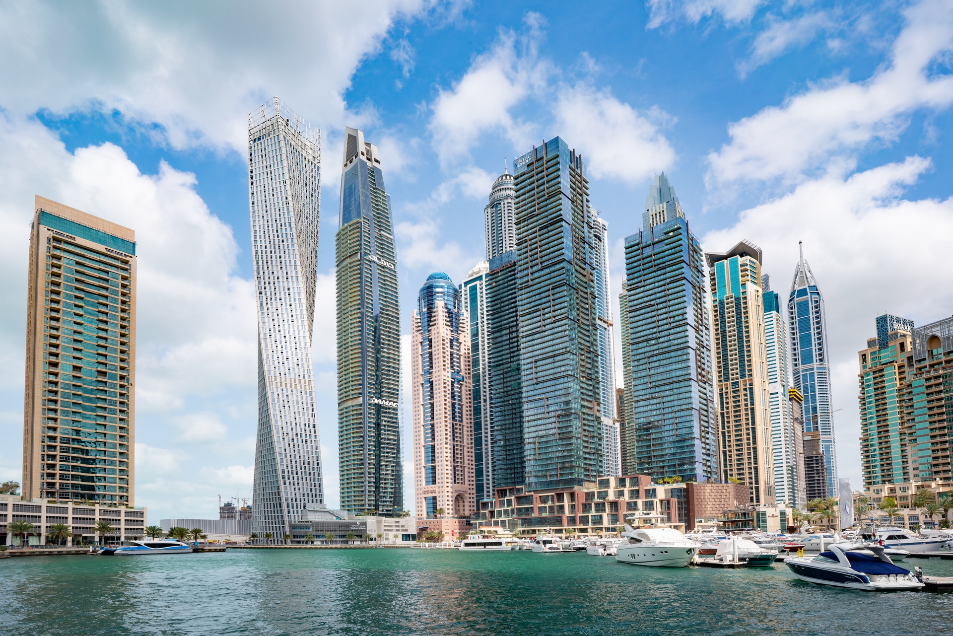 No momento, você está visualizando Final de semana em Dubai passa a integrar sábado e domingo