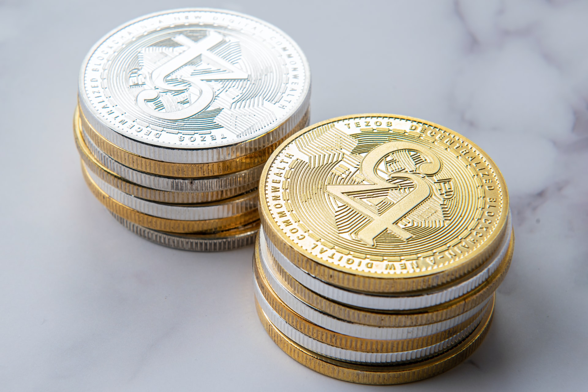 No momento, você está visualizando CRIPTOMOEDAS: Saiba como ganhar dinheiro com elas