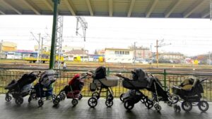 Leia mais sobre o artigo Refugiados ucranianos recebem ajuda na fronteira com a Polônia