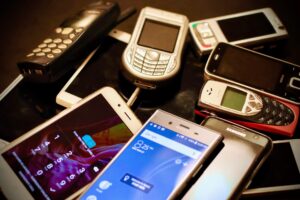 Leia mais sobre o artigo Saiba o que fazer para aproveitar um smartphone antigo