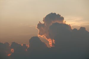 Leia mais sobre o artigo TEMPESTADES SOLARES: Qual o perigo delas para a Terra?