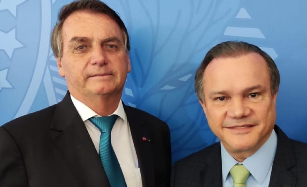 No momento, você está visualizando Jair Bolsonaro garante apoio a Wellington Fagundes para o Senado
