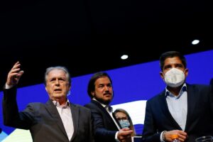 Leia mais sobre o artigo União Brasil sinaliza desembarque de terceira via nesta quarta-feira