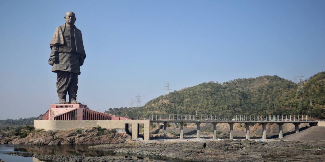 No momento, você está visualizando Saiba qual é a estátua mais alta do mundo, que fica na Índia