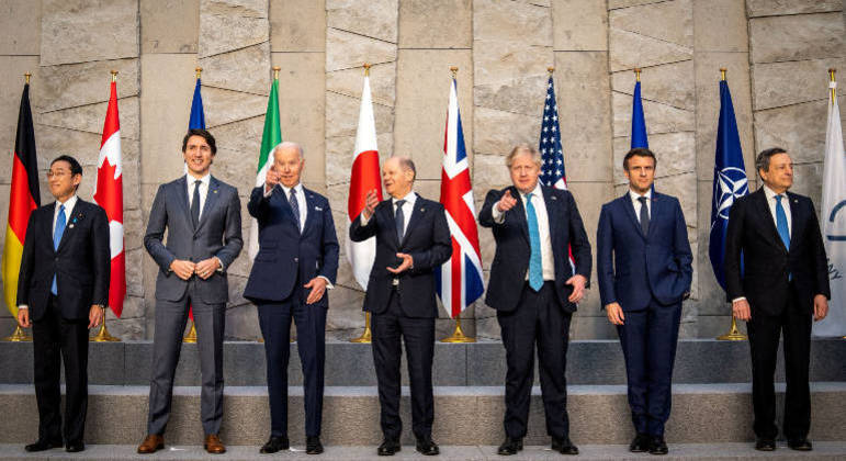 No momento, você está visualizando Países do G7 se comprometem a deixar de importar petróleo russo