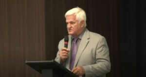 Leia mais sobre o artigo Presidente da Aprosoja diz verdades aos europeus, veja vídeo