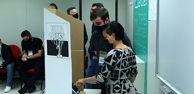 No momento, você está visualizando Eleições 2022: Teste Público tem presença de ministros e observadores eleitorais