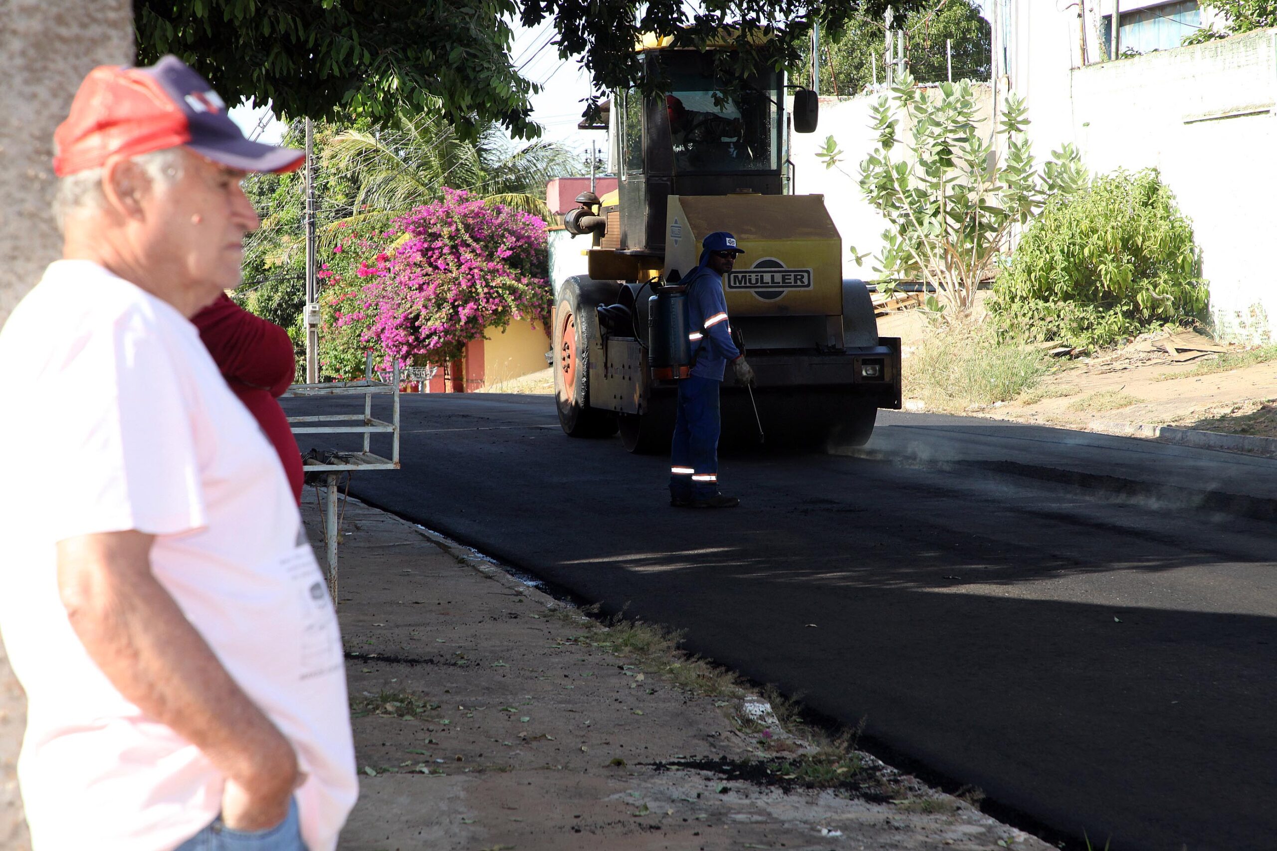 No momento, você está visualizando Várzea Grande revitaliza mais de 2 km de vias no Construmat