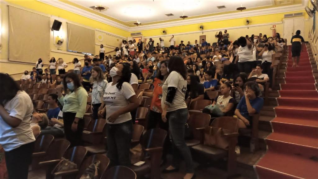 No momento, você está visualizando Pré-Enem Digital MT inicia na Escola Liceu Cuiabano nesta semana