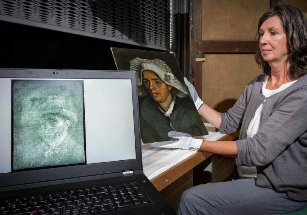 Você está visualizando atualmente Autorretrato inédito de Van Gogh é descoberto atrás de tela