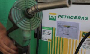Leia mais sobre o artigo Procons iniciam fiscalização de postos de combustíveis