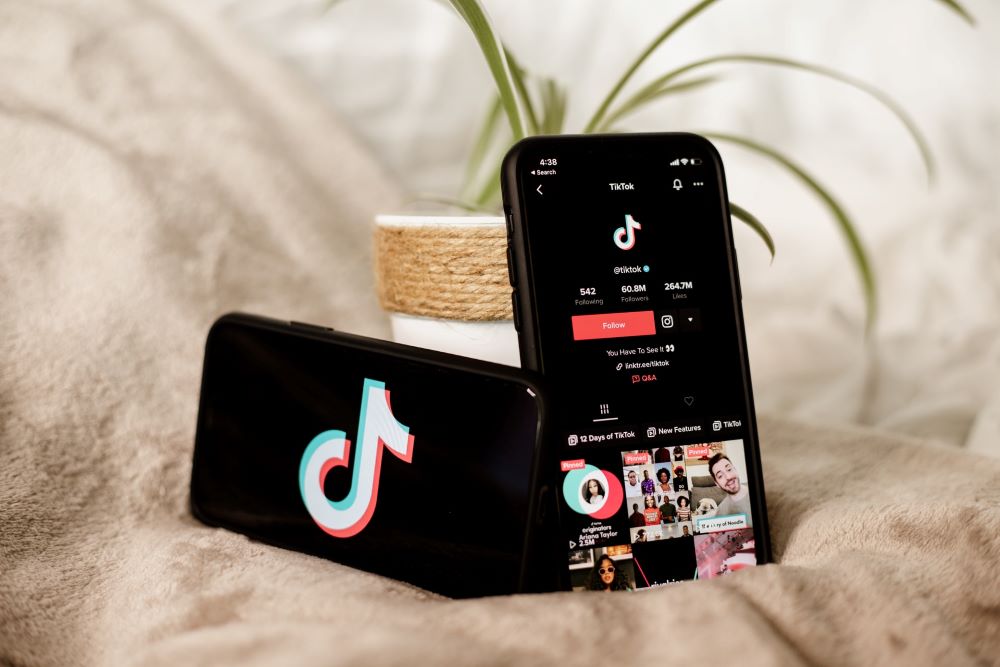No momento, você está visualizando TikTok remove 20 milhões de contas de menores de 13 anos