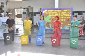 Leia mais sobre o artigo VÁRZEA GRANDE: Rede Municipal realiza ação de aprendizagem sobre coleta seletiva