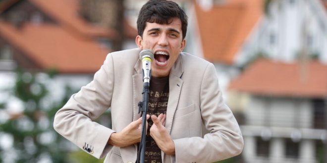 No momento, você está visualizando Cine Teatro Cuiabá recebe stand up de Stevan Gaipo
