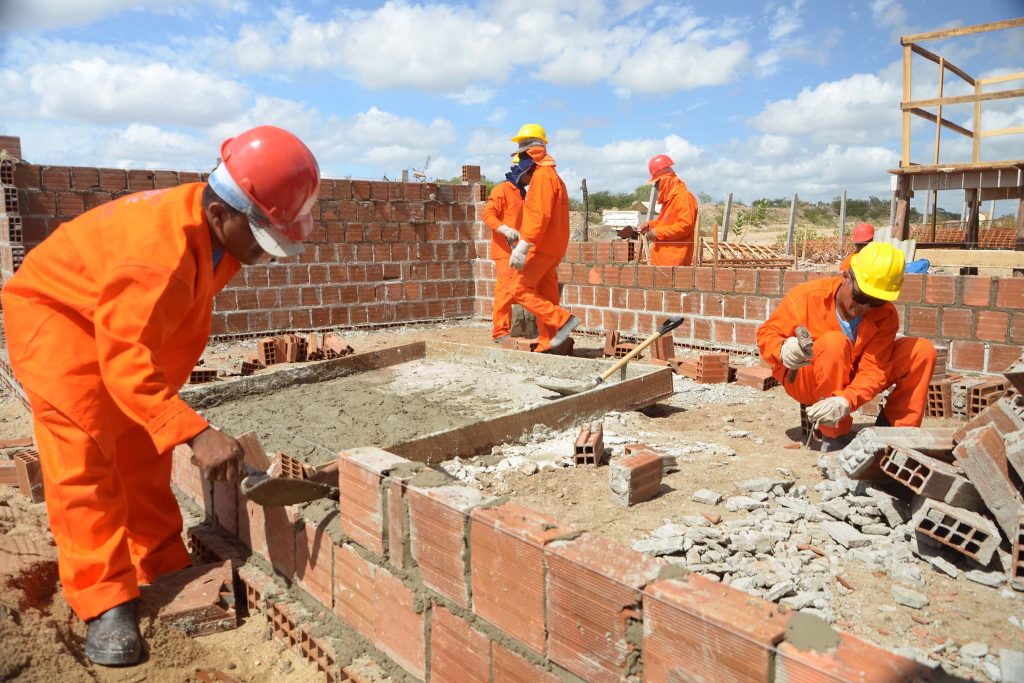 Você está visualizando atualmente RONDONÓPOLIS: Programa dá materiais de construção gratuitos