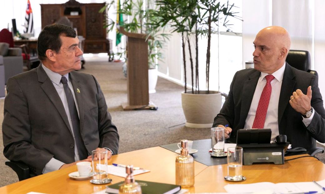 No momento, você está visualizando Em reunião, TSE admite teste nas urnas com eleitores reais