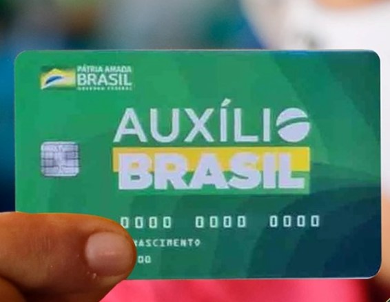 No momento, você está visualizando AUXÍLIO BRASIL: Pente-fino pode reduzir número de beneficiários