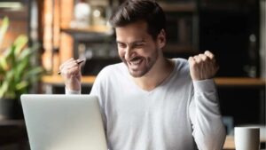Leia mais sobre o artigo SBT: Está com vagas abertas, veja como se candidatar