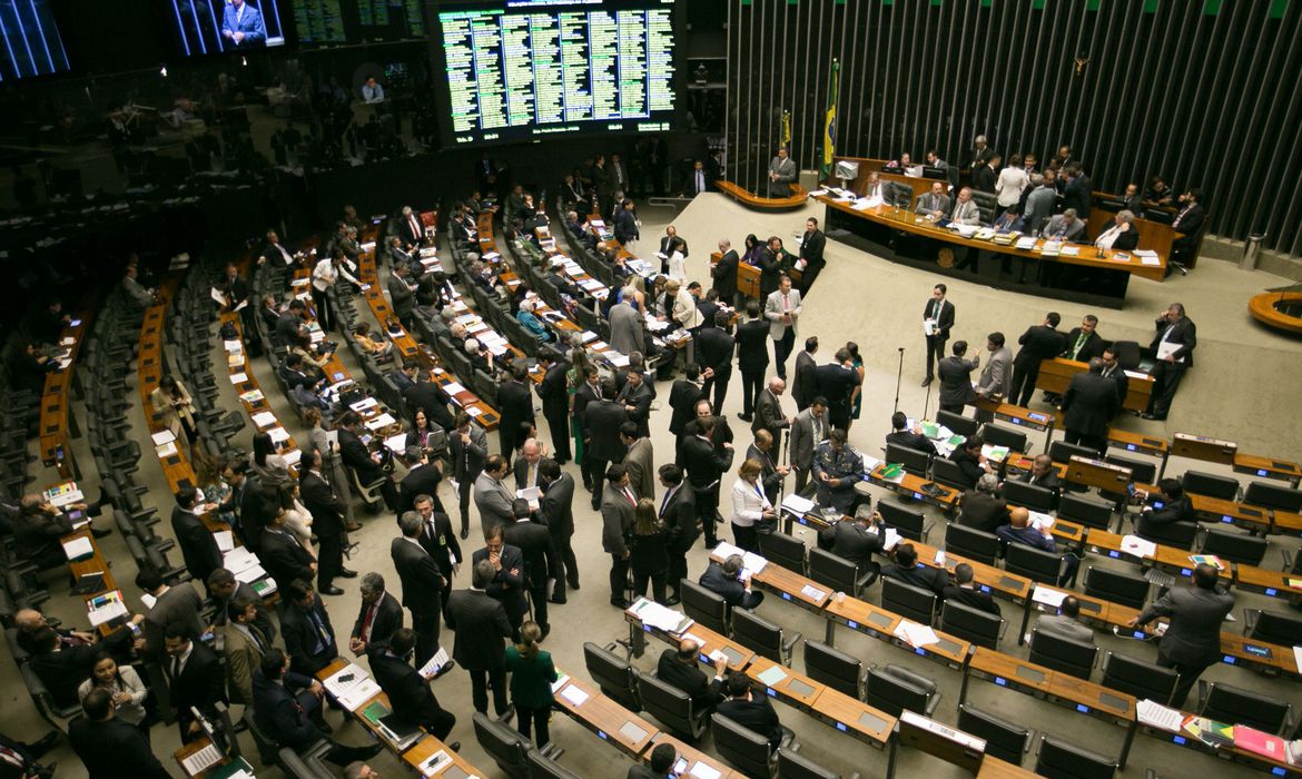 No momento, você está visualizando Emendas e comissões ao Orçamento ultrapassam R$ 234 bilhões