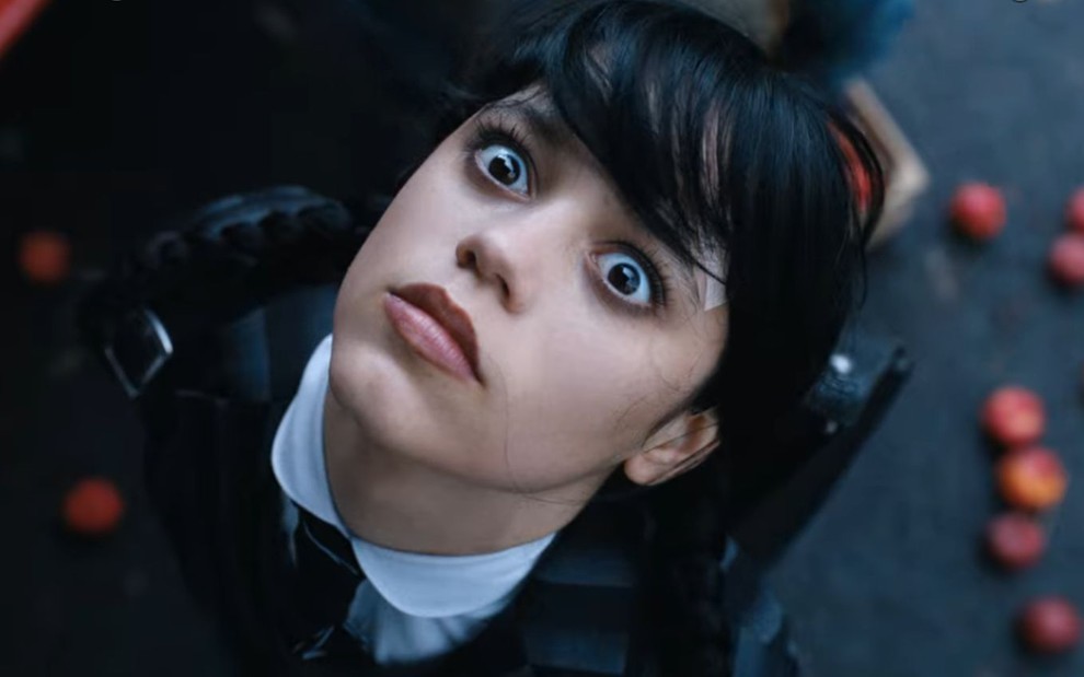 No momento, você está visualizando Jenna Ortega revela o que gostaria de ver na 2ª temporada