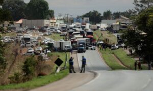 Leia mais sobre o artigo Maioria do STF vota por manter ordem para PRF liberar rodovias