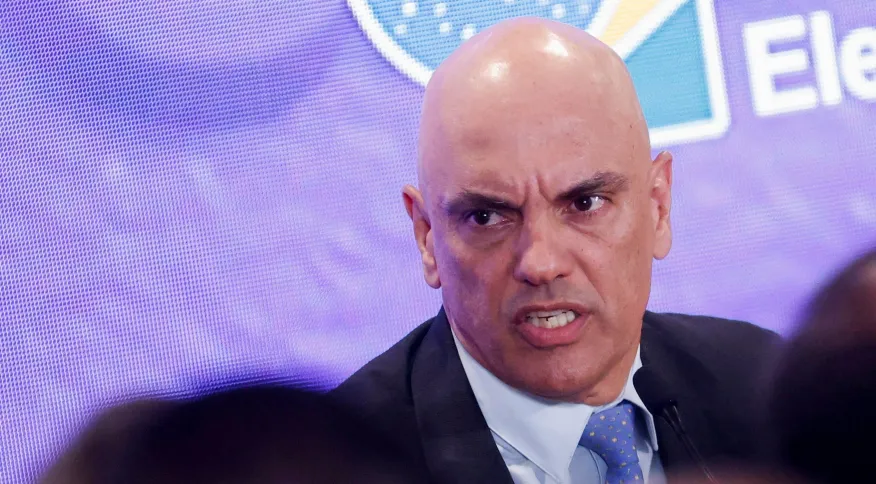 No momento, você está visualizando Moraes amplia medida e mantém multa para quem bloquear vias