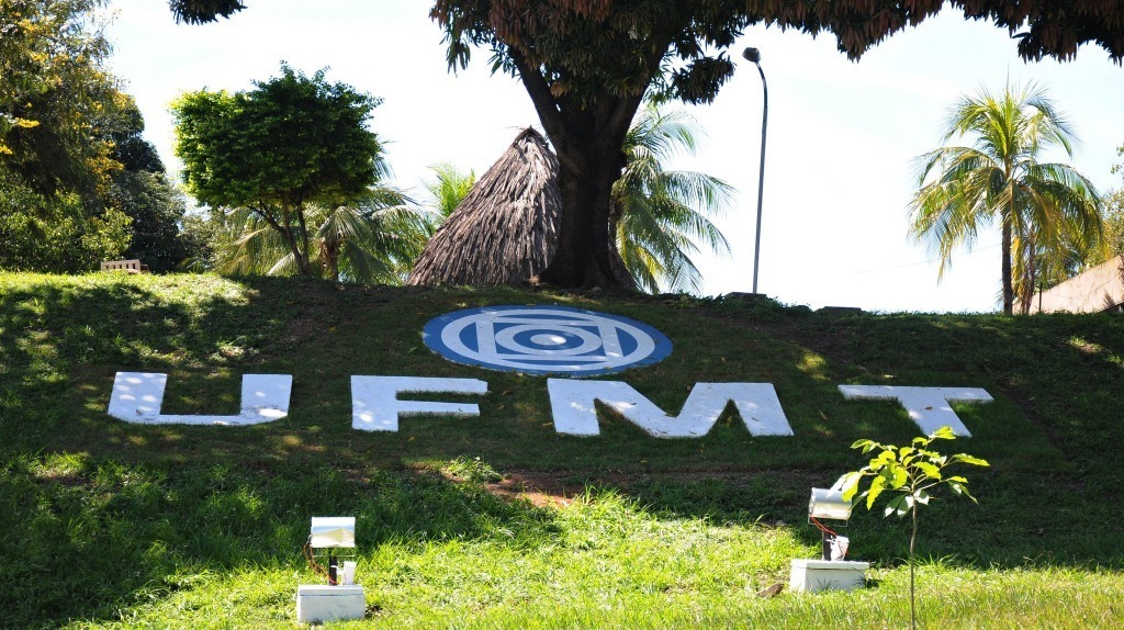 No momento, você está visualizando UFMT sedia evento de Física Ambiental sobre biomas de MT