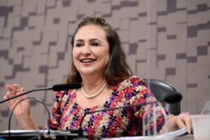 Leia mais sobre o artigo Kátia Abreu para Agricultura desagrada MST e setor agrário do PT