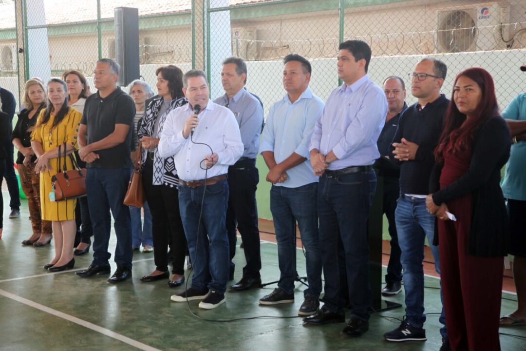 No momento, você está visualizando Várzea Grande integra todos os profissionais da educação