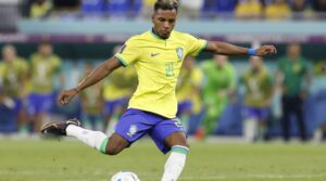 Leia mais sobre o artigo Brasil enfrenta Camarões tentando manter 100% de proveito
