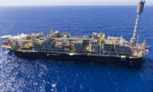 Leia mais sobre o artigo Petroleiras globais disputam áreas do pré-sal sob novo formato