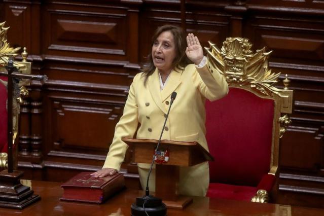 No momento, você está visualizando Saiba quem é Dina Boluarte, a primeira presidente do Peru