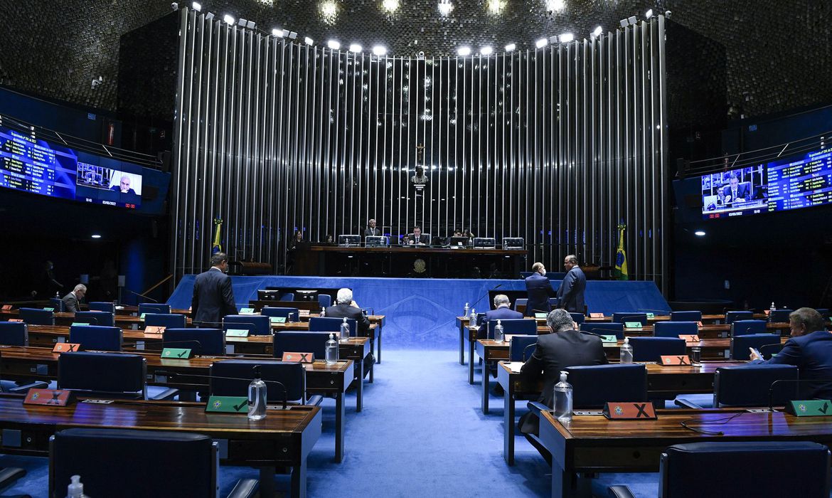 No momento, você está visualizando Senado aprova mudanças da PEC da Transição