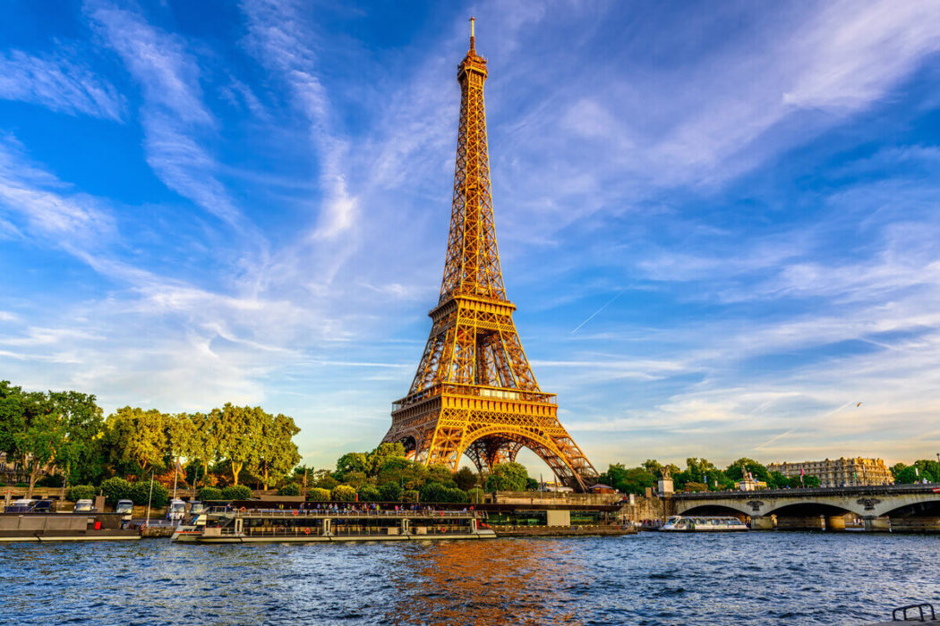No momento, você está visualizando EMILY EM PARIS: 5 lugares da série que você precisa conhecer
